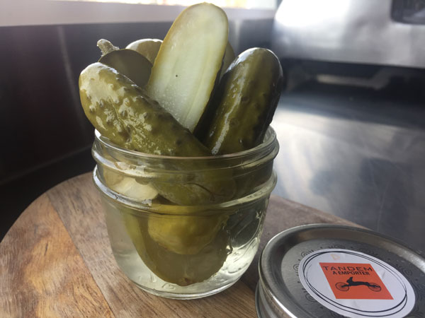 Cornichons à l'aneth