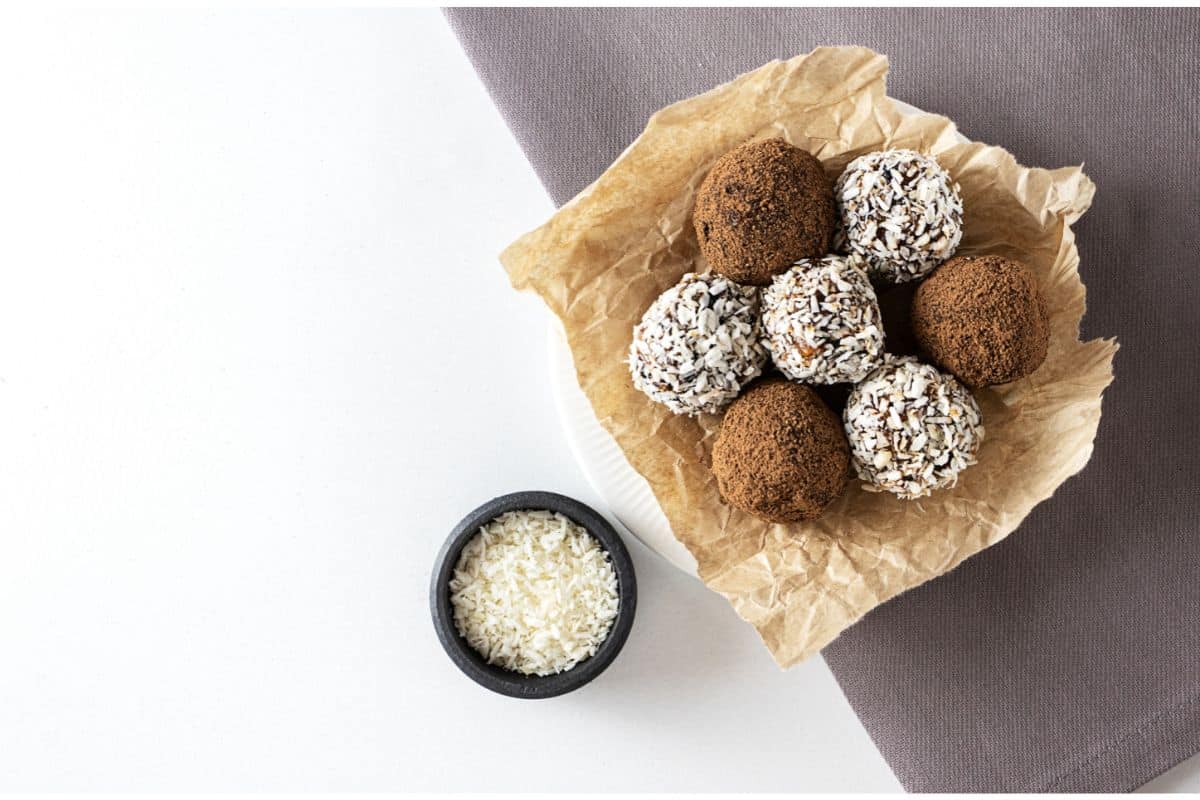 Macarons au chocolat et à la noix de coco
