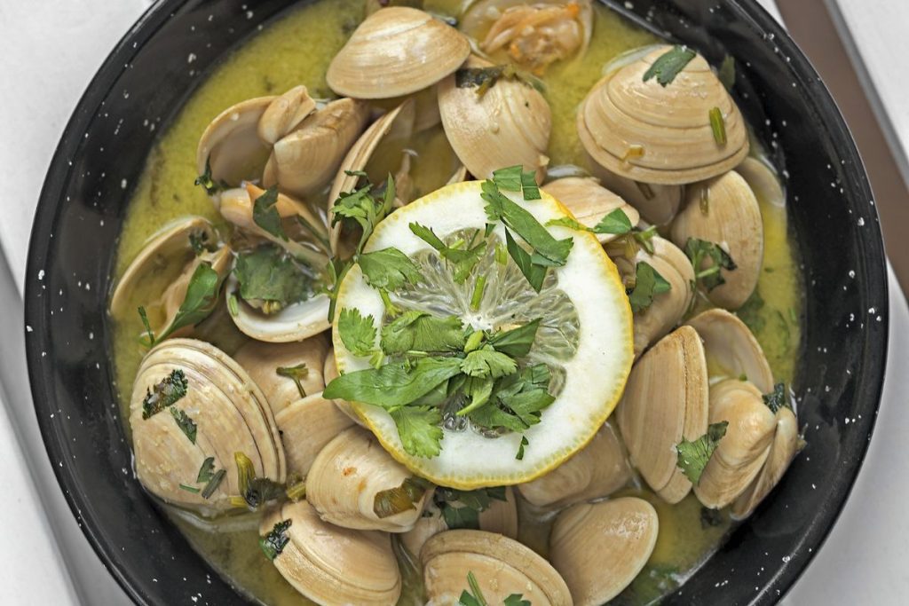 Palourdes en persillade