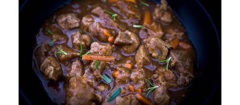 Toujours parfait un plat de boeuf braisée aux carottes