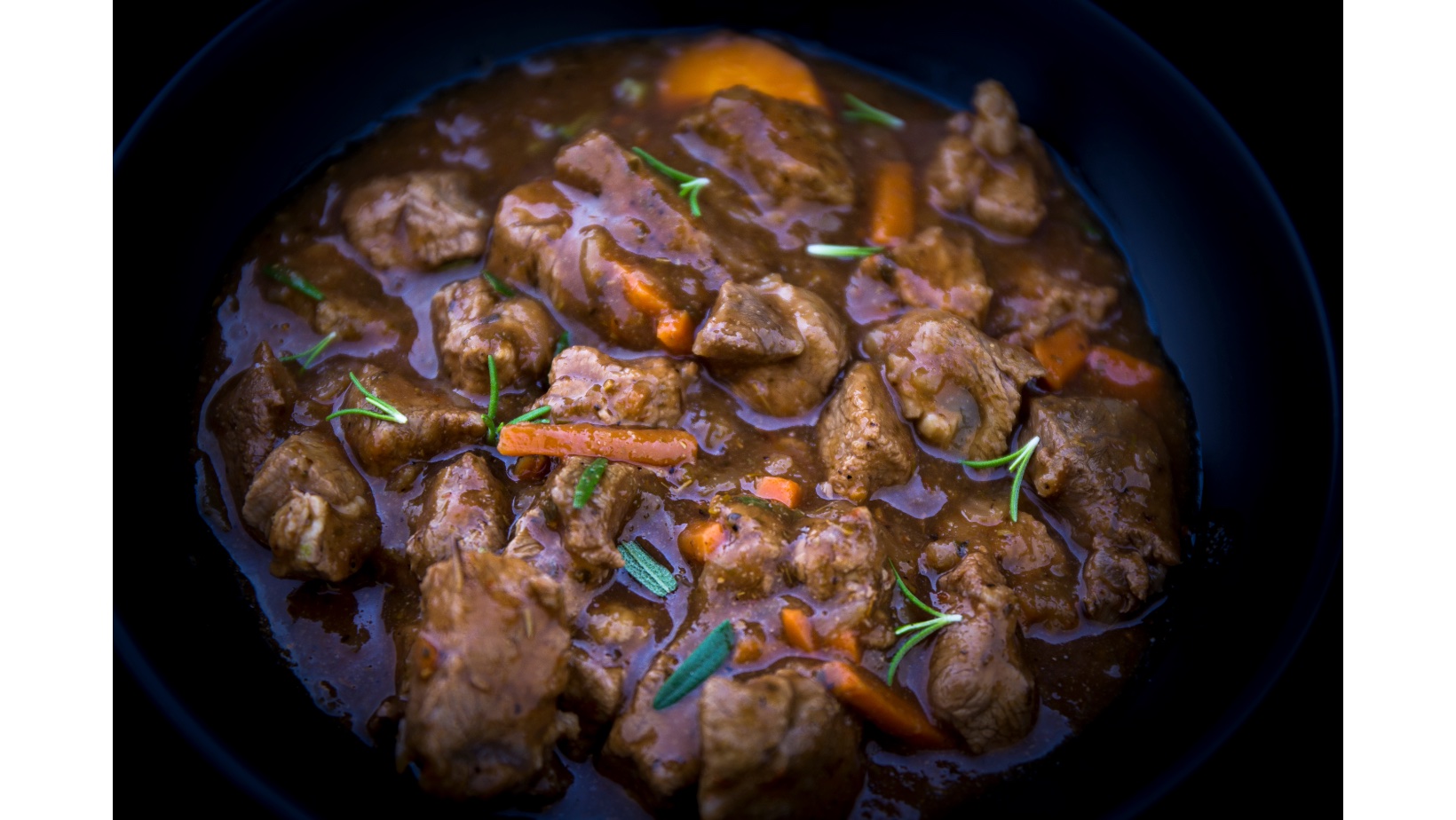 Toujours parfait un plat de boeuf braisée aux carottes