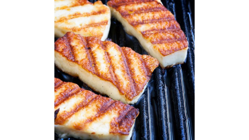 Halloumi grillé au barbecue